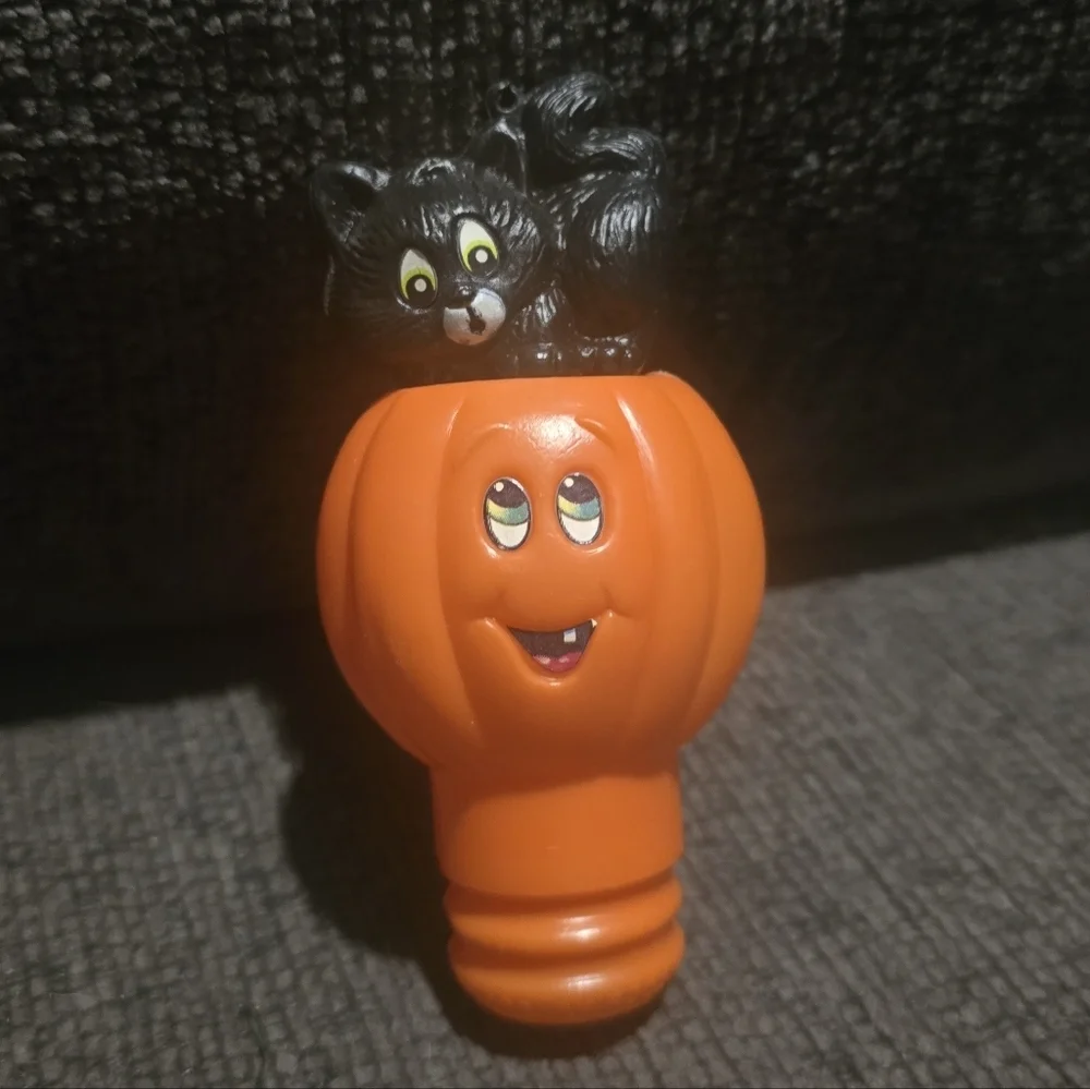 Hershey's | Vintage Pumpkin Candy Topper - Picture 1 of 2